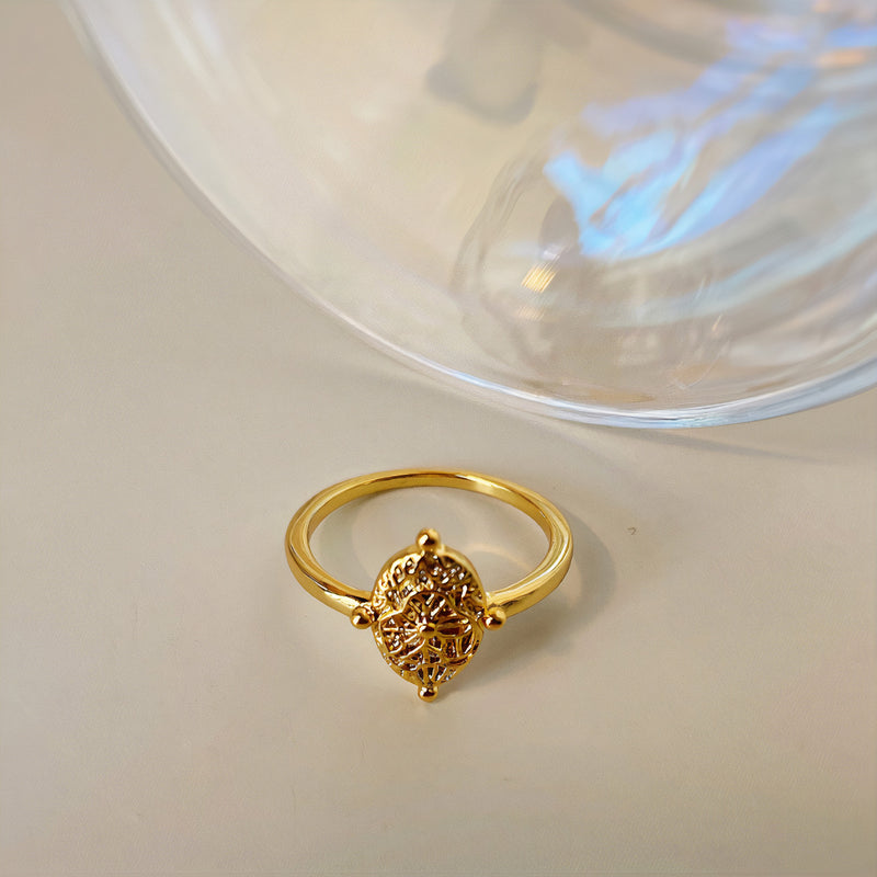 Cora Ring