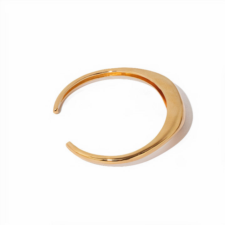 Amoura Bangle