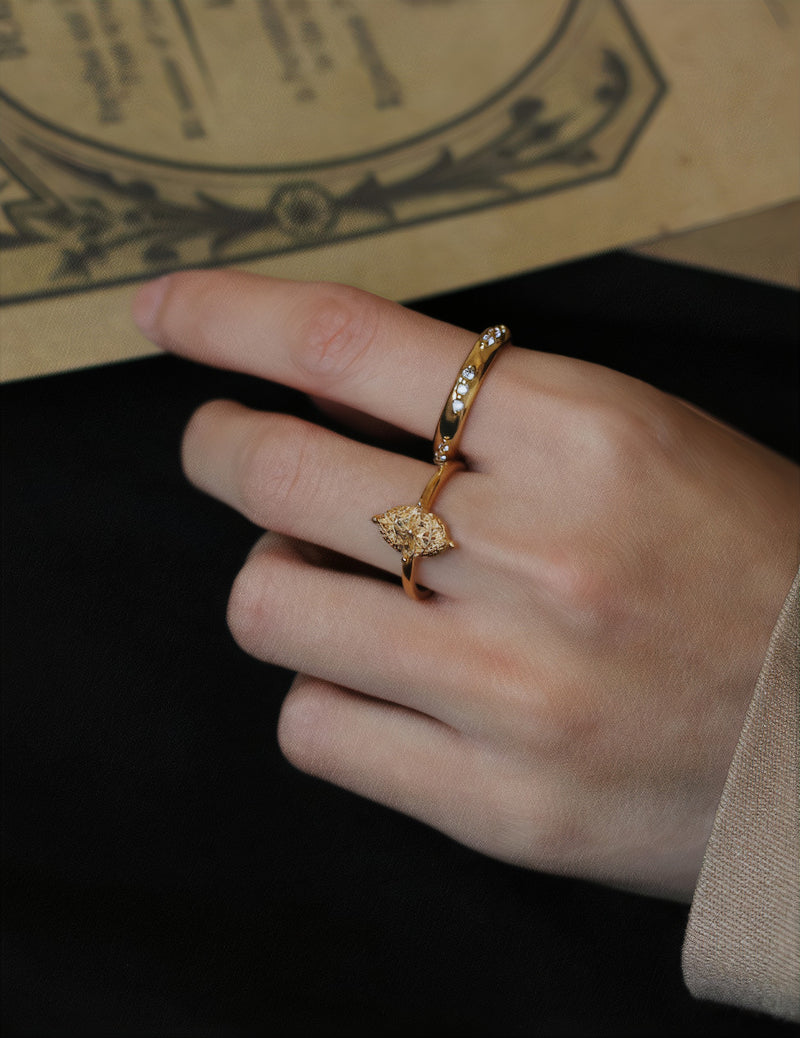 Cora Ring