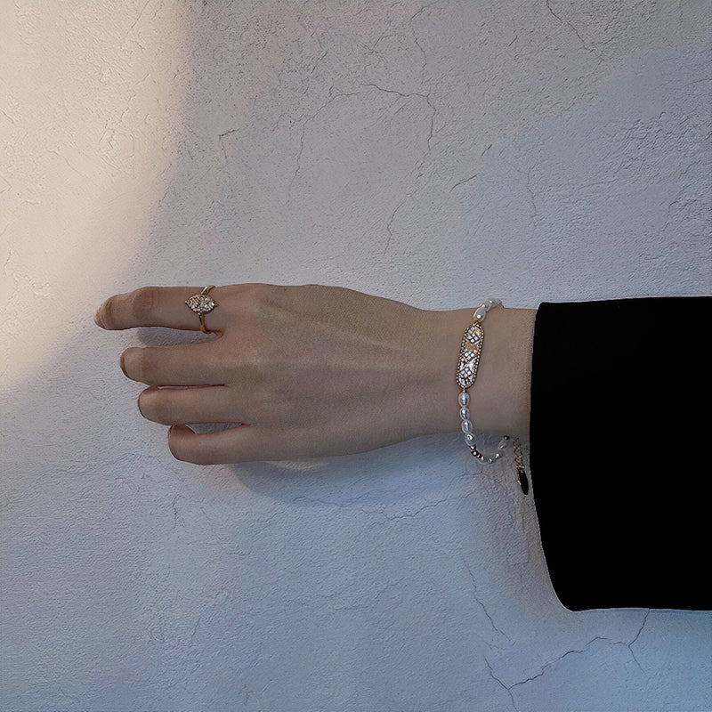 Cora Ring