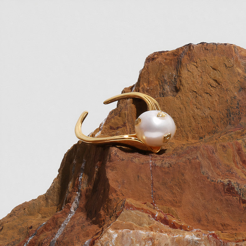 Ava Ring